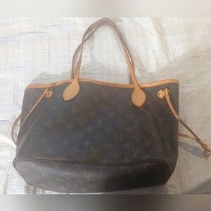 Louis vuitton bag